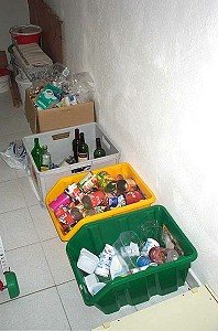 Νοικοκυρές ανακυκλώστε... πριν ανακυκλωθείτε!