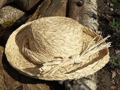 Πώς να φτιάξετε ένα ψάθινο καπέλο