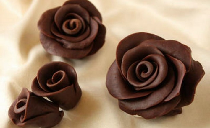 Σοκολατένια τριαντάφυλλα για την γιορτή της Μητέρας