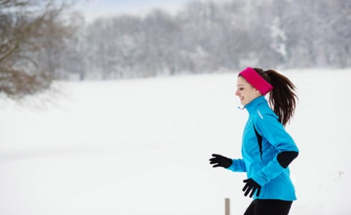 Τι να προσέξουμε όταν αθλούμαστε έξω τον χειμώνα Γυμναστική άσκηση Κρύο