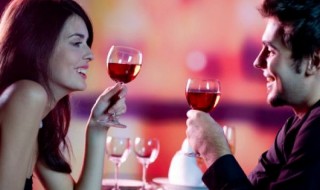 Valentine's Day. 10 ρομαντικοί τρόποι για να το γιορτάσετε. Ημέρα και γιορτή Βαλεντίνου