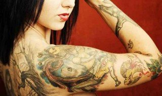 Χρώμα, μέγεθος και κάπνισμα επηρεάζουν την αφαίρεση του τατουάζ