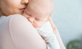 Πώς θα σταματήσει να κλαίει το μωρό: Βρέθηκε η επιστημονική «συνταγή»