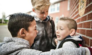 Σχολικός εκφοβισμός: Πώς να αντιμετωπίσετε το παιδί που ασκεί bullying
