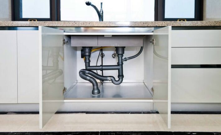 Το ντουλάπι του νεροχύτη: Τα λάθη που κάνουμε όλοι στην οργάνωση του