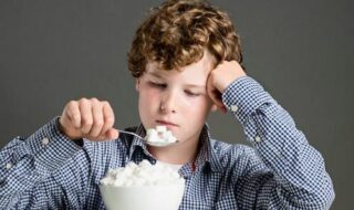 Επηρεάζει ή όχι η υπερβολική ζάχαρη την συμπεριφορά των παιδιών μας